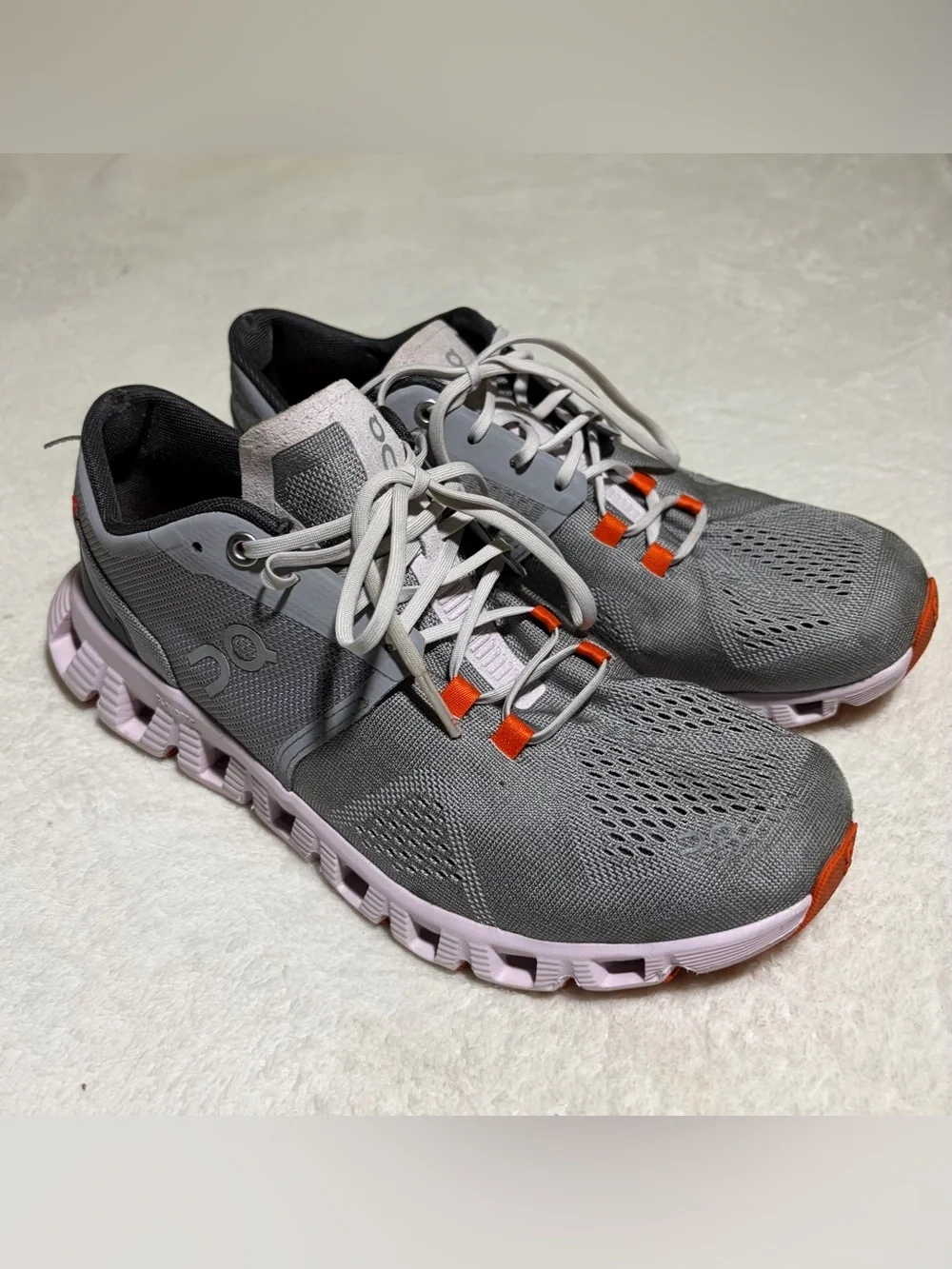 On Running Women's Gray Sneakers with Light Pink Soles Sz 8.5